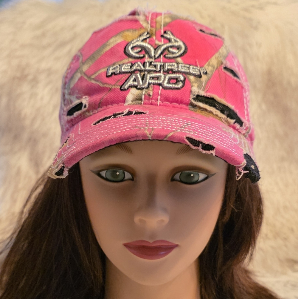 Realtree APC Camo Hot Pink Hat NWOT